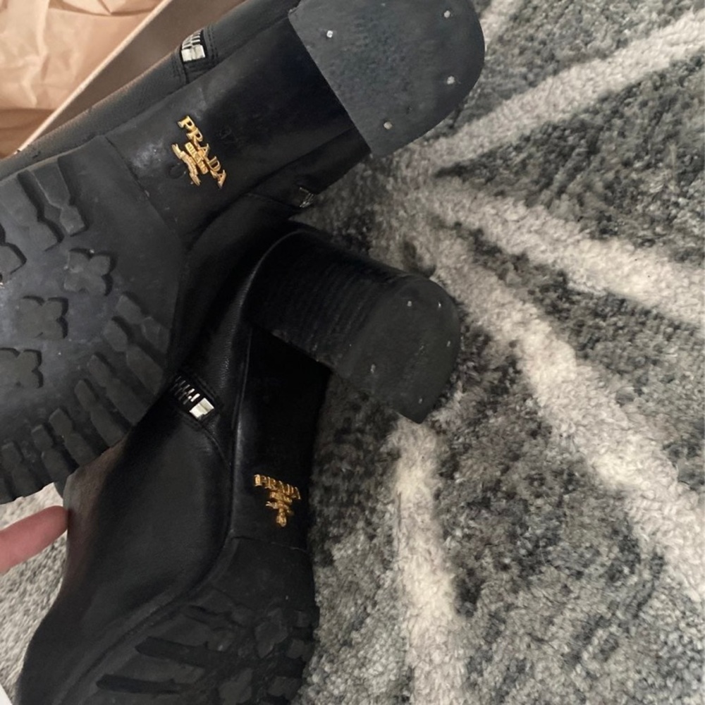 Authentic prada boots - Picture 8 of 8